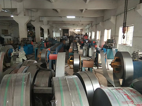 你見過鐵架床生產(chǎn)車間嗎？